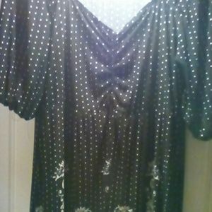 Short sleeve light polka dot shirt